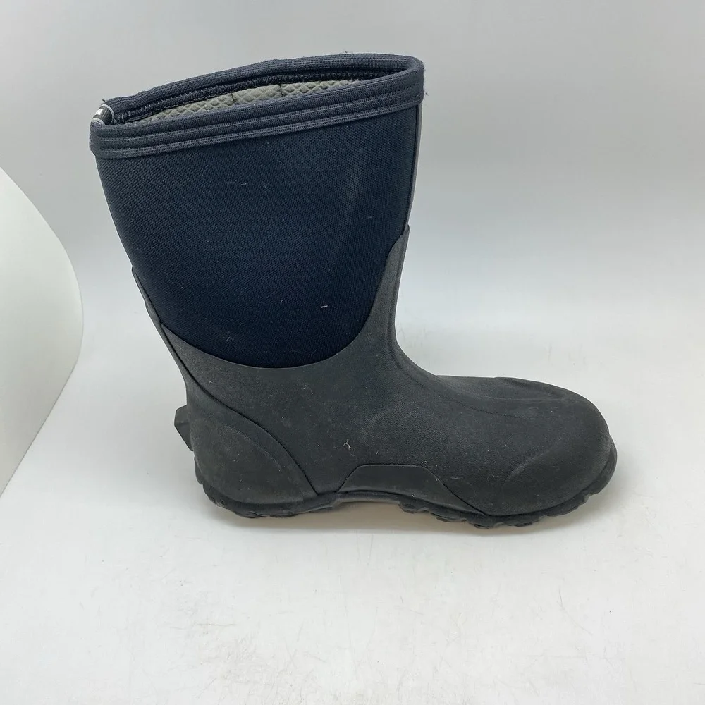BOGS Classic Mid Calf Boots Mens 8 Black WP Snow Boot Workwear Shoes 61142-001